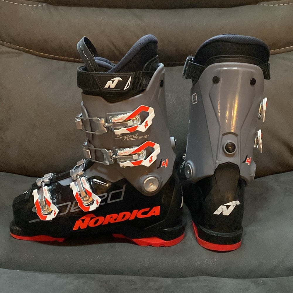 Nordica Speed J4 Ski Boots Size 24-24.5 - Picture 3 of 5